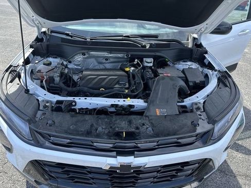 Certified 2024 Chevrolet Trax ACTIV FWD image 18