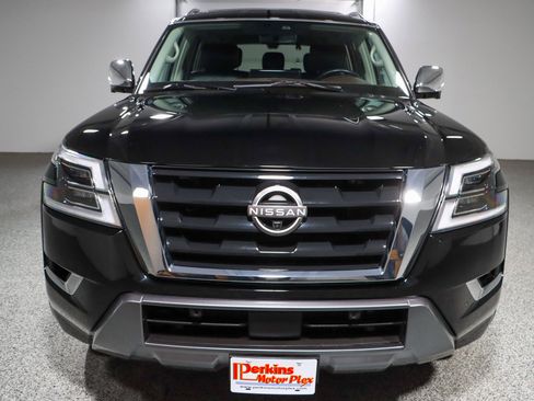 Used 2023 Nissan Armada Platinum w/ Cargo Package AWD/4WD image 4