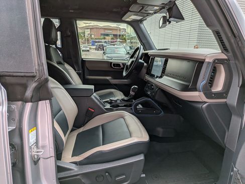 Used 2023 Ford Bronco Wildtrak AWD/4WD image 27