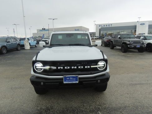 Certified 2023 Ford Bronco Outer Banks AWD/4WD image 4