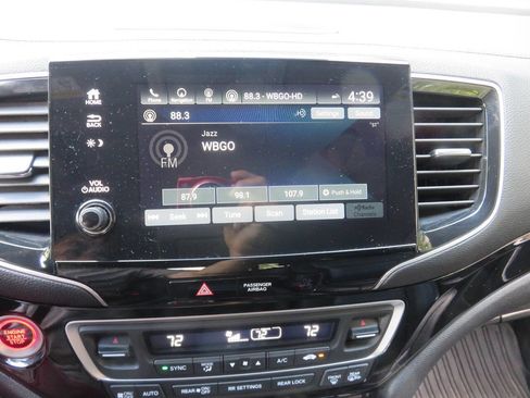 Used 2020 Honda Pilot Touring image 20