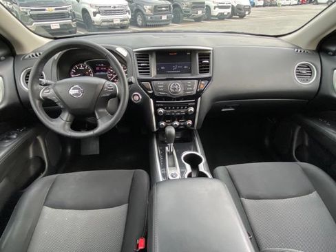 Used 2019 Nissan Pathfinder SV AWD/4WD image 28