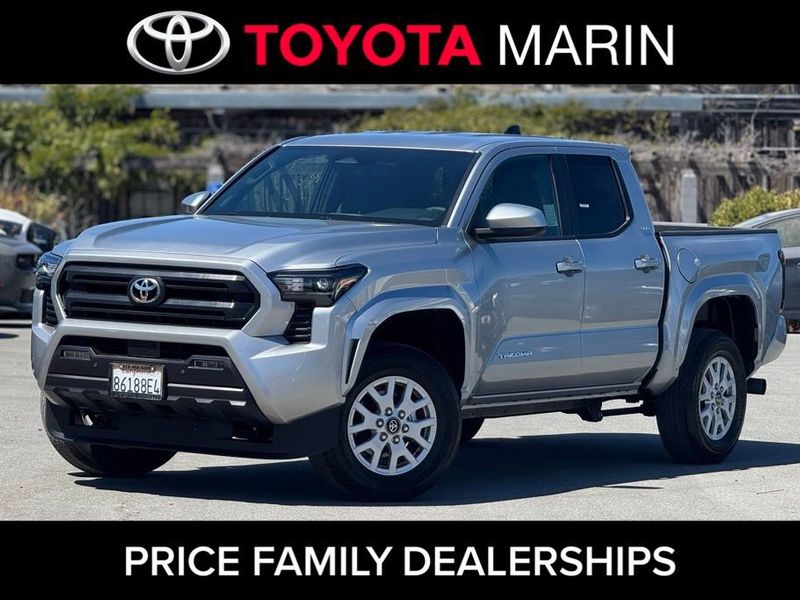 Certified 2025 Toyota Tacoma SR5 image 1