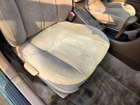Used 2000 Toyota Camry LE FWD image 35