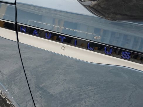 New 2026 Lincoln Nautilus Reserve image 7