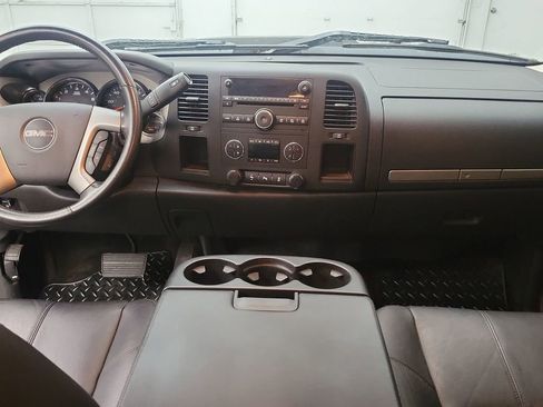 Used 2013 GMC Sierra 2500 SLE w/ HD SLE Premium Package image 4