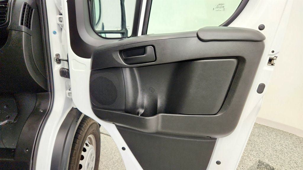 Used 2025 RAM ProMaster 2500 w/ Convenience Group FWD image 27