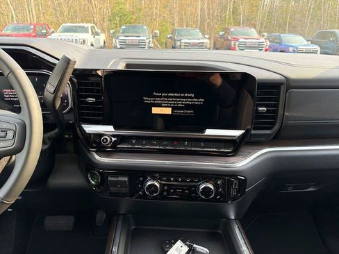 New 2026 GMC Sierra 3500 SLT w/ SLT Convenience Package AWD/4WD image 19