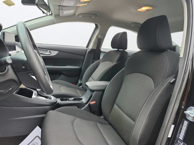 Certified 2024 Kia Forte LXS w/ LXS Technology Package FWD image 12
