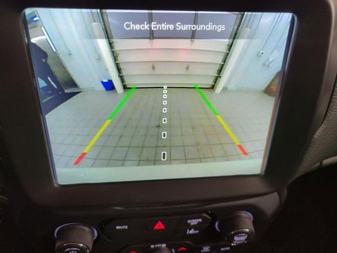 Used 2023 Jeep Renegade Latitude AWD/4WD image 44