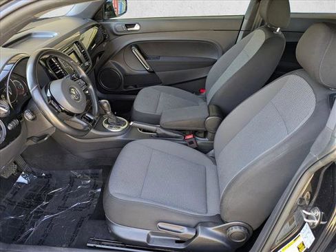 Used 2019 Volkswagen Beetle 2.0T image 16