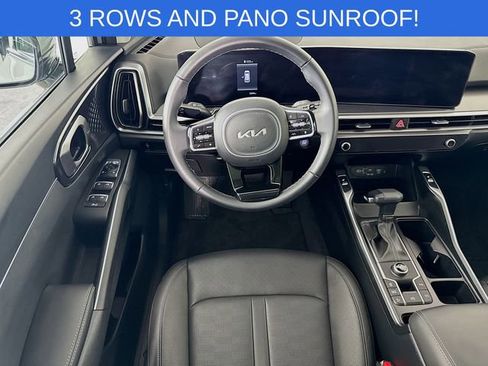 Used 2025 Kia Sorento S w/ Panoramic Sunroof Package image 22
