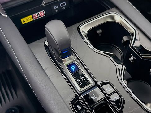 New 2026 Lexus RX 450h AWD w/ Convenience Package image 18