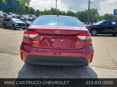 Used 2024 Toyota Corolla LE FWD image 4