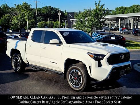 Used 2024 Toyota Tacoma TRD Sport AWD/4WD image 1