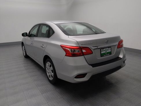 Used 2019 Nissan Sentra S image 5