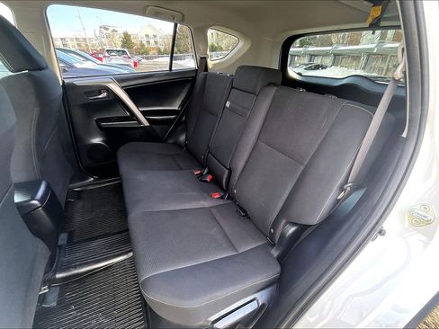 Used 2017 Toyota RAV4 XLE image 25