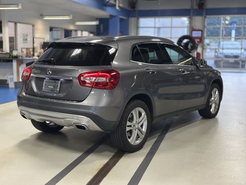 Used 2016 Mercedes-Benz GLA 250 4MATIC image 5