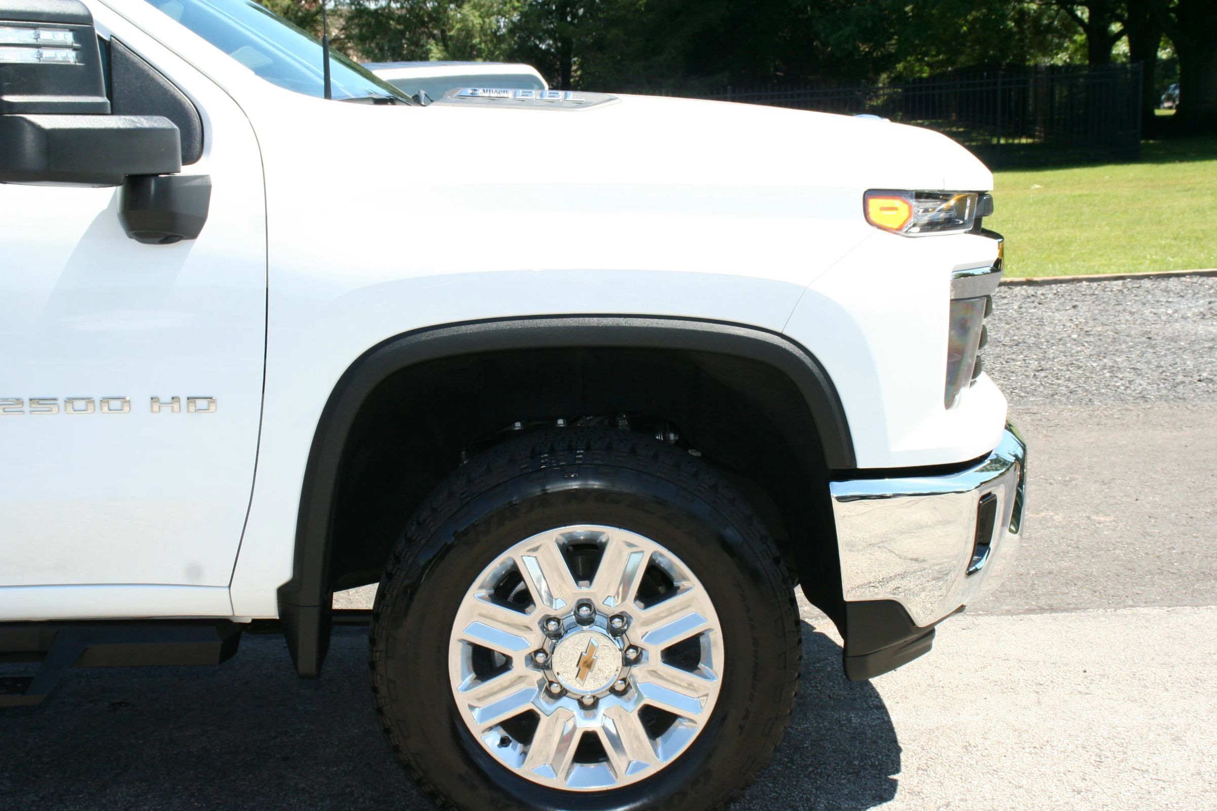 Used 2024 Chevrolet Silverado 2500 LT w/ Convenience Package AWD/4WD image 26