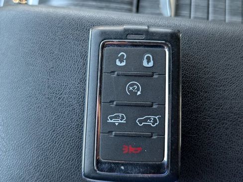 Used 2024 Jeep Wagoneer Series III image 30