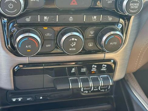 Used 2019 RAM 1500 Limited image 24