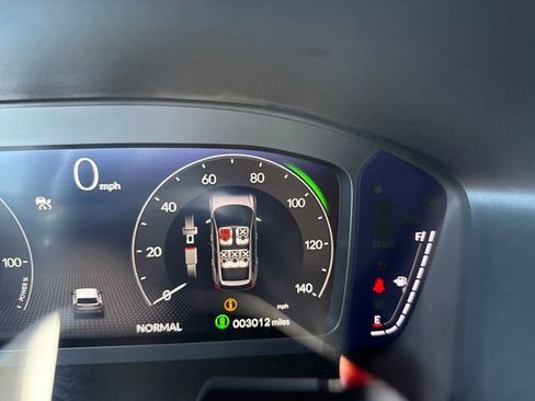 Used 2026 Honda CR-V TrailSport image 28