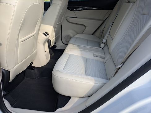 Used 2022 Buick Envision Preferred image 26