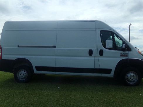Used 2019 RAM ProMaster 2500 image 2