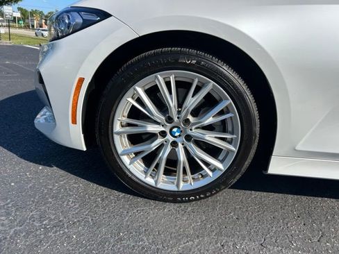 Used 2023 BMW 330i Sedan w/ Driving Assistance Package RWD image 9