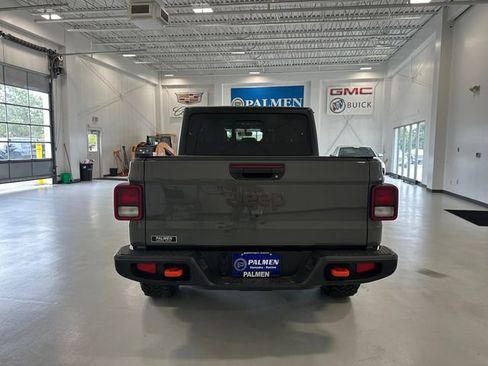 Used 2022 Jeep Gladiator Mojave w/ Cold Weather Group AWD/4WD image 7