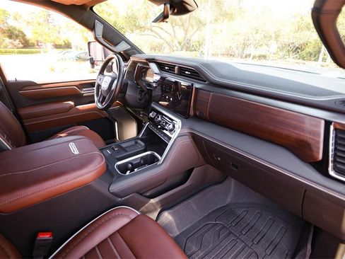 Used 2024 GMC Sierra 2500 Denali Ultimate image 50