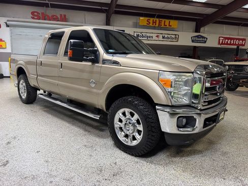Used 2013 Ford F250 Lariat w/ Lariat Ultimate Pkg AWD/4WD image 11