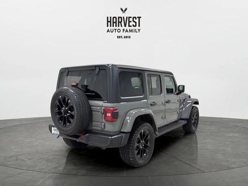 Used 2022 Jeep Wrangler Unlimited Sahara AWD/4WD image 24