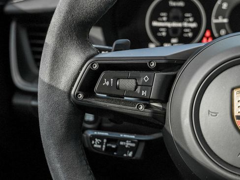 Used 2025 Porsche 911 Carrera S RWD image 19
