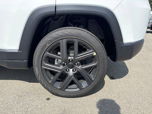 New 2026 Jeep Compass Limited AWD/4WD image 40