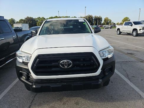 Used 2021 Toyota Tacoma SR RWD image 2