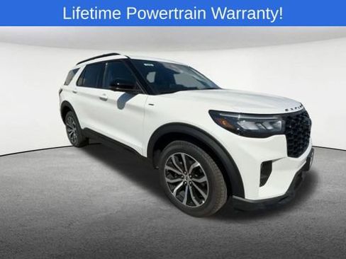 New 2025 Ford Explorer ST-Line image 2