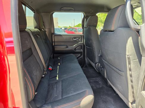 Used 2022 Nissan Frontier Pro-X RWD image 25