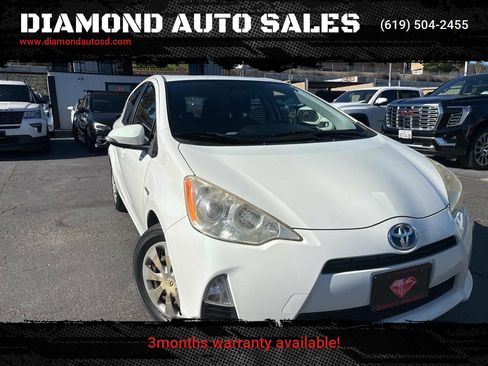 Used 2012 Toyota Prius C Two image 1