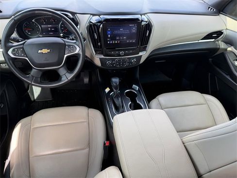 Certified 2023 Chevrolet Traverse LT image 17