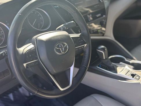 Used 2023 Toyota Camry XLE FWD image 13