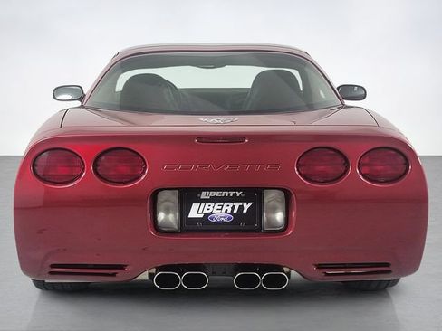 Used 2001 Chevrolet Corvette Coupe RWD image 4