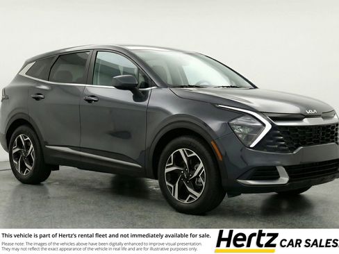 Used 2025 Kia Sportage LX image 1