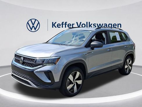 Used 2023 Volkswagen Taos S w/ Driver Assistance Package AWD/4WD image 3