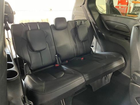 Used 2020 Chrysler Pacifica Touring-L AWD/4WD image 17