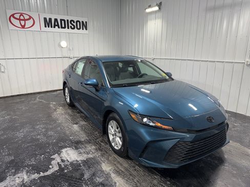 New 2026 Toyota Camry LE w/ Convenience Package image 4