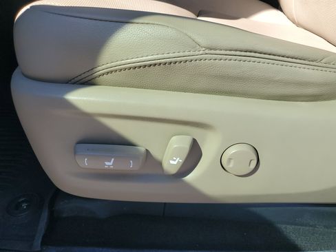 Used 2020 Toyota 4Runner Limited image 14