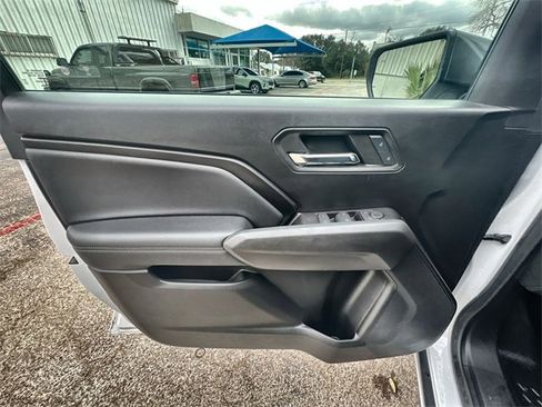 Used 2024 Chevrolet Colorado LT w/ LT Convenience Package image 21