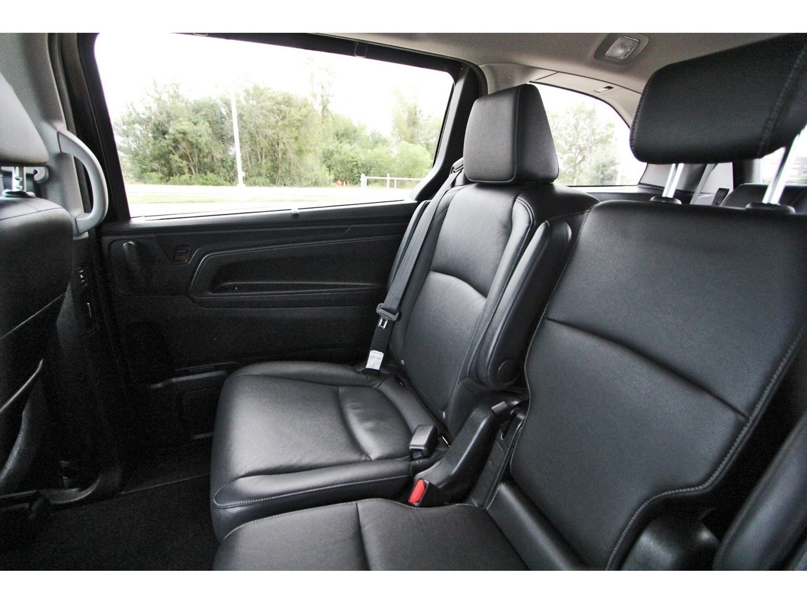 Used 2024 Honda Odyssey EX-L image 12