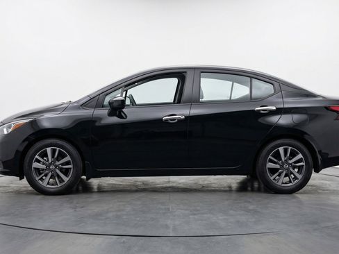 Used 2025 Nissan Versa SV image 5